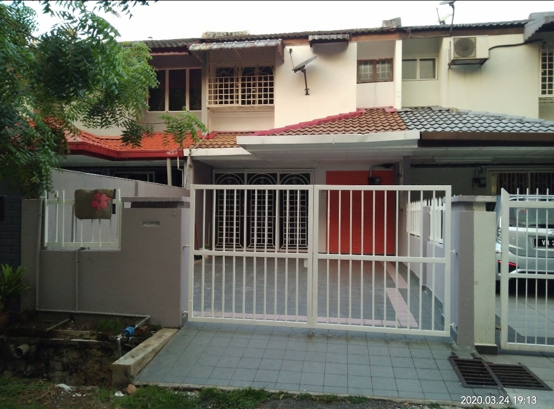 Facing Open Double Storey Terrace, Taman Ampang Indah, Ampang