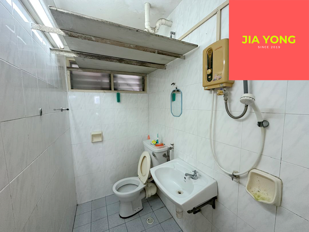 condo in Gelugor, Penang — photo 6
