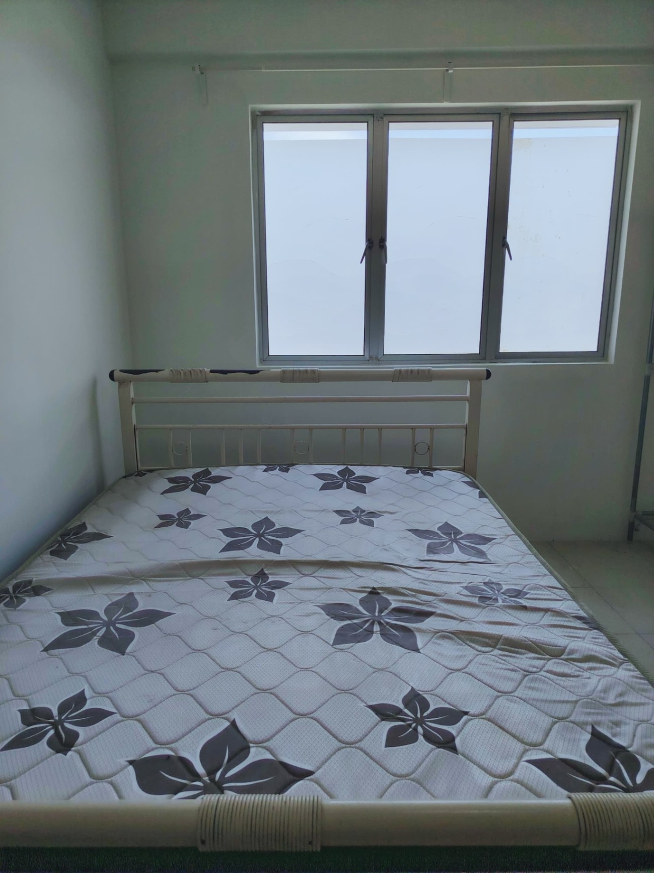 Apartment for Rent @ Pangsapuri Suria 1, Batu Kawan | Partly Furnished