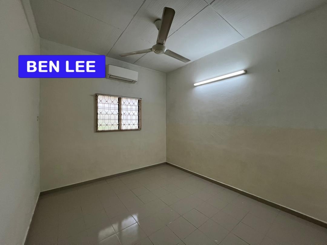 house in Gelugor, Penang — photo 3
