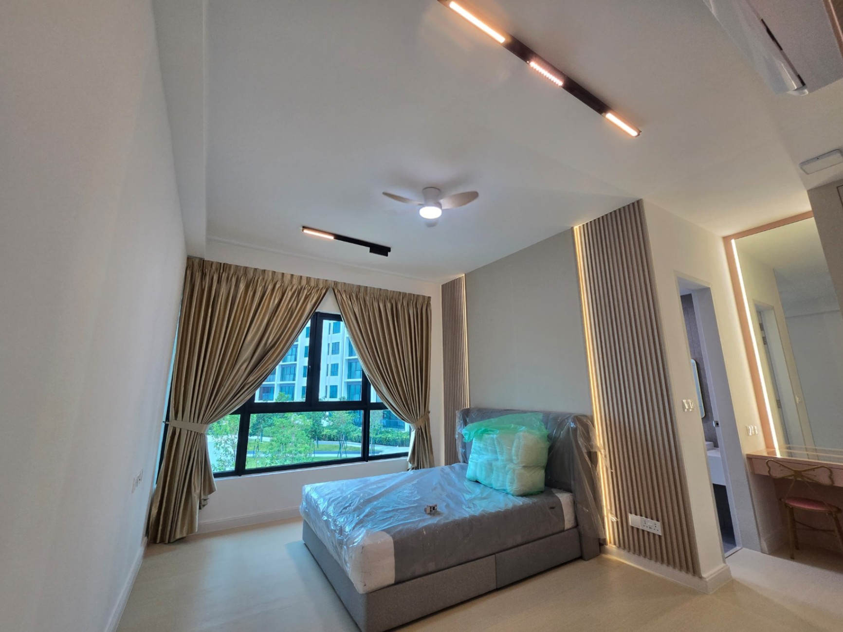 condo in Gelugor, Penang — photo 6