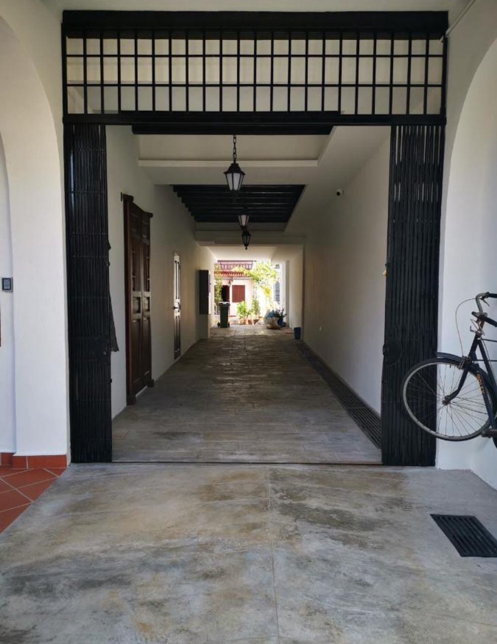 22-bedroom commercial in George Town, Penang for sale — Boutique Hotel (Lorong Pasar) just beside Guan Yin Teng only!