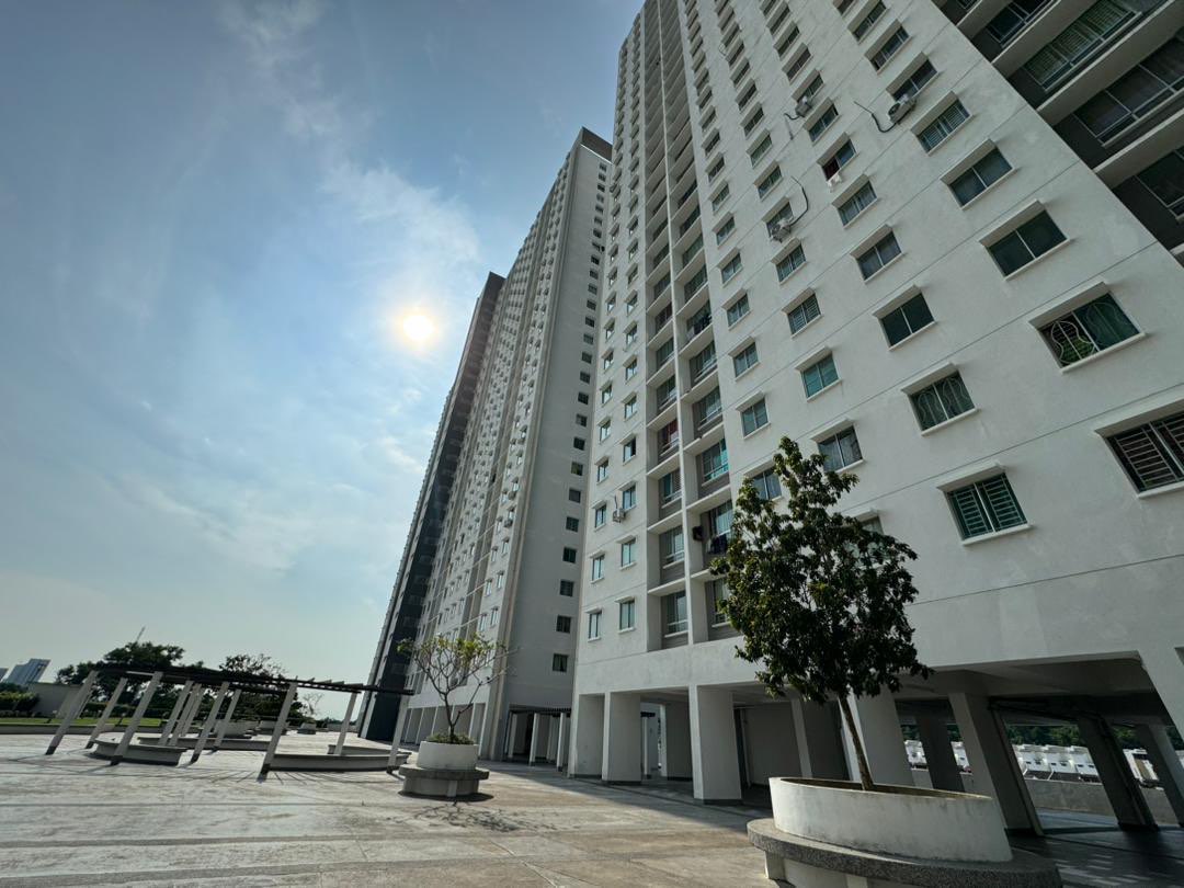 condo in Gelugor, Penang — photo 3