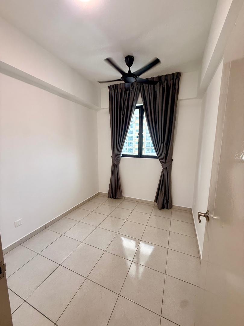 condo in Gelugor, Penang — photo 6