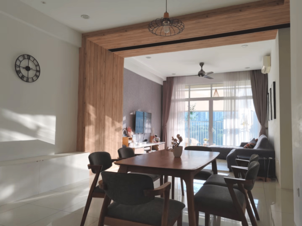 condo in Unknown, Unknown — photo 2