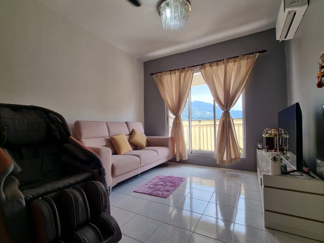 3-bedroom condo in Bayan Lepas, Penang for sale — Relau Vista Renovated Unit 2 Car Park Unblock Hill & City View 