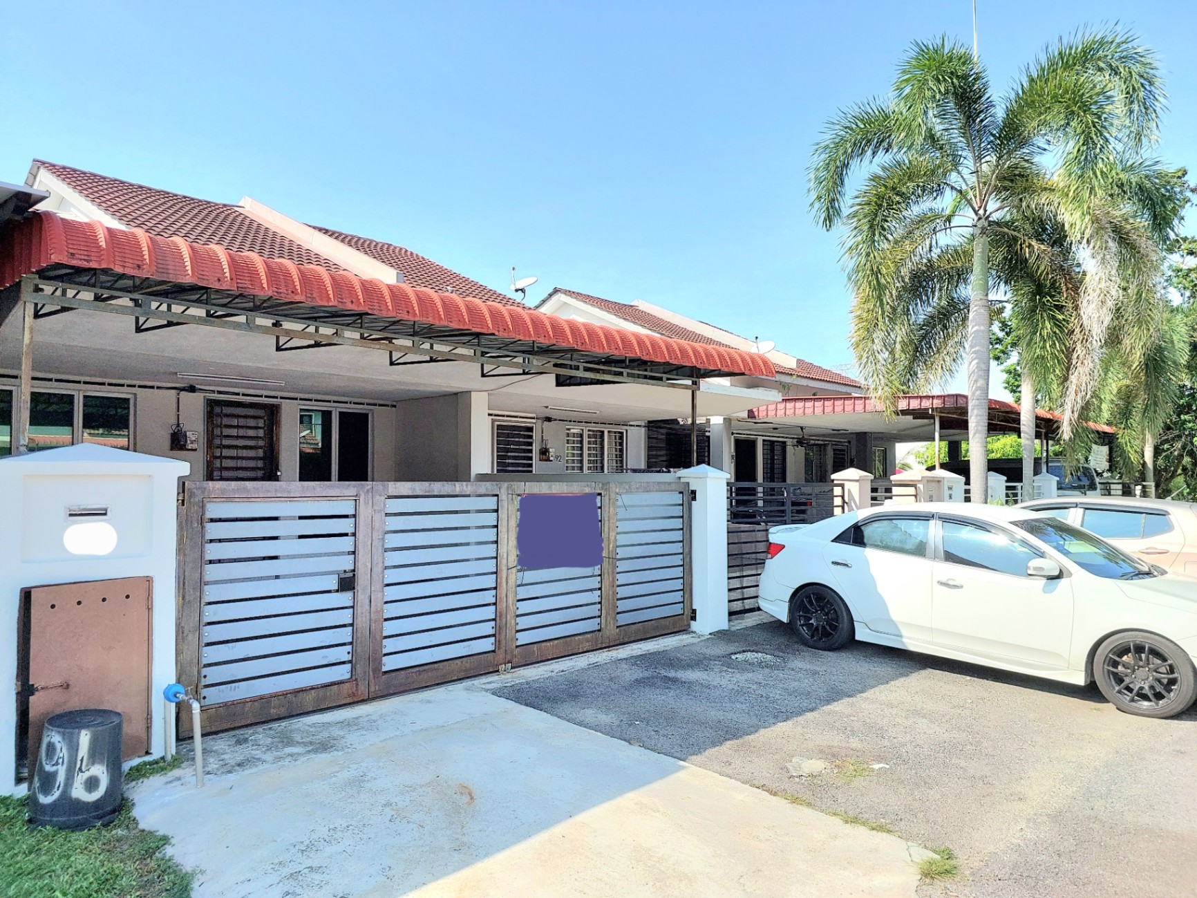 4-bedroom house in Dengkil, Selangor for sale — (Full Loan + Full Renovated) Rumah Teres Dengkil Kota Warisan