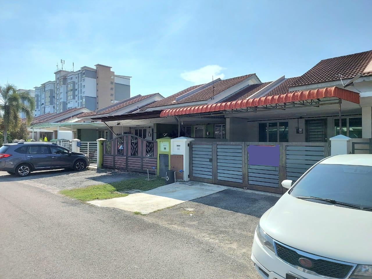 house in Dengkil, Selangor — photo 2