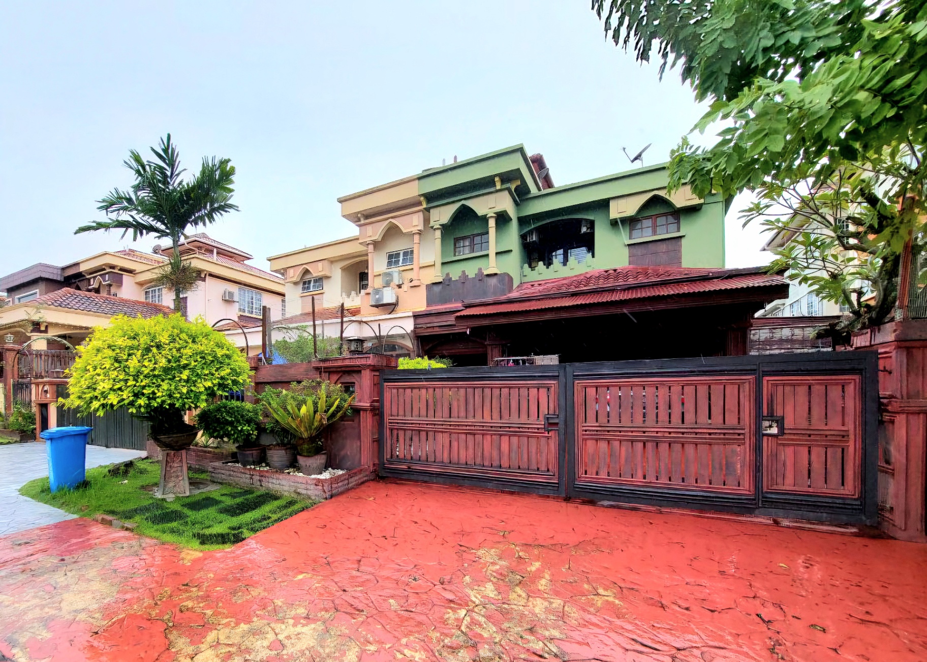 5-bedroom house in Seksyen 13 Shah Alam, Selangor for sale — Facing Open D'Kayangan Seksyen 13 Shah Alam