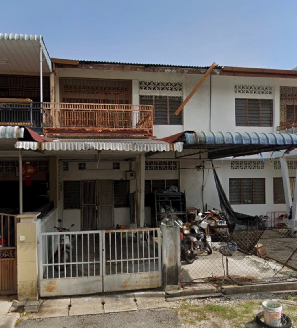 4-bedroom house in Butterworth, Penang for sale — Taman Mawar 2-Storey Terrace 1300sf Bare Unit Butterworth 