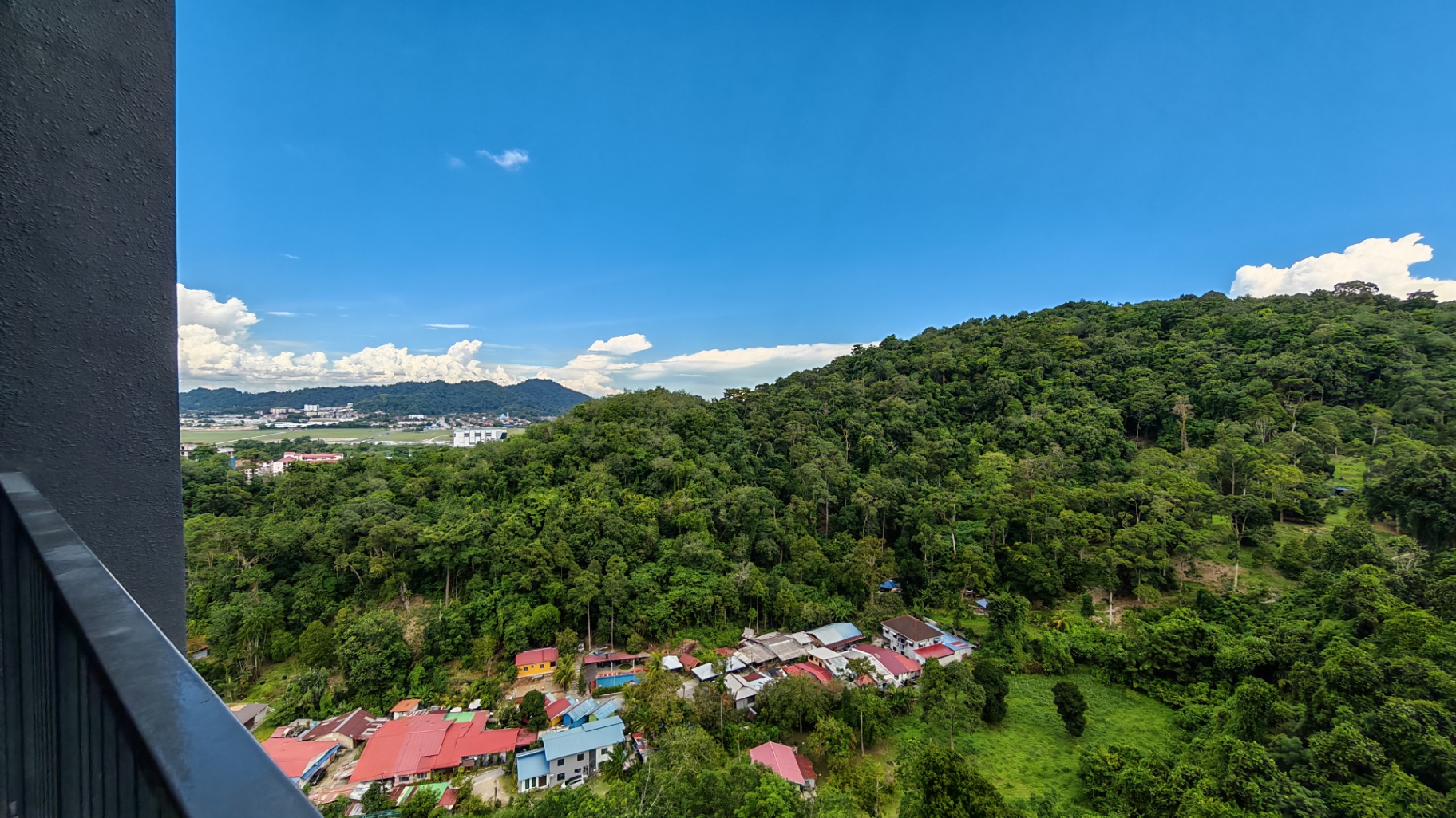 condo in Teluk Kumbar, Penang — photo 4