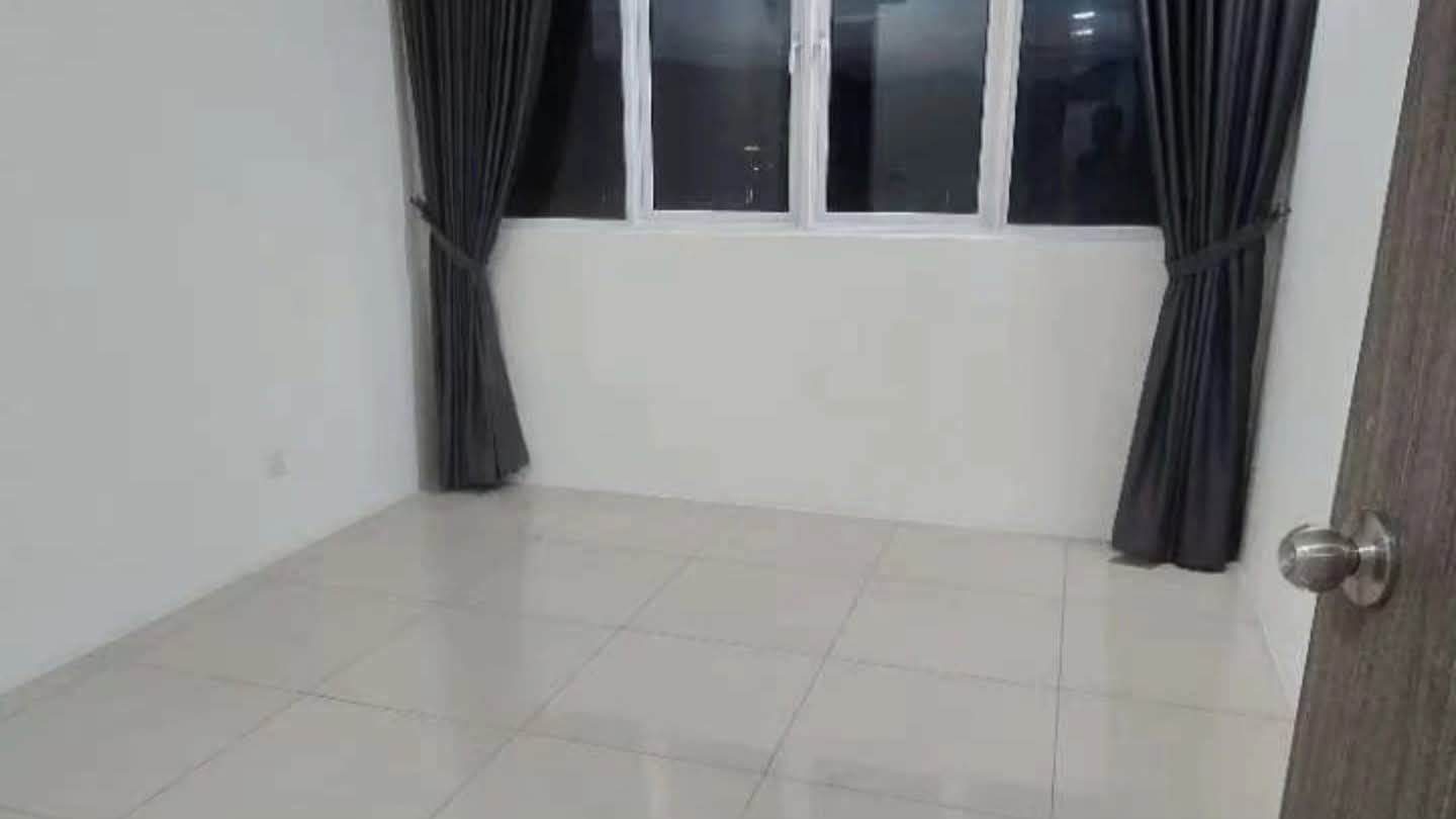 condo in Gelugor, Penang — photo 7