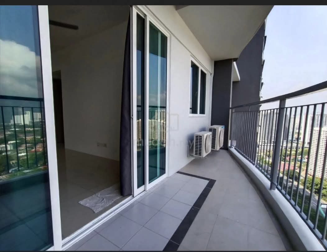 condo in Gelugor, Penang — photo 3