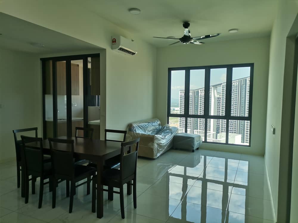 2-bedroom condo in Batu Kawan, Penang for sale — [House/2B2B2CP] Suasana @ Utropolis