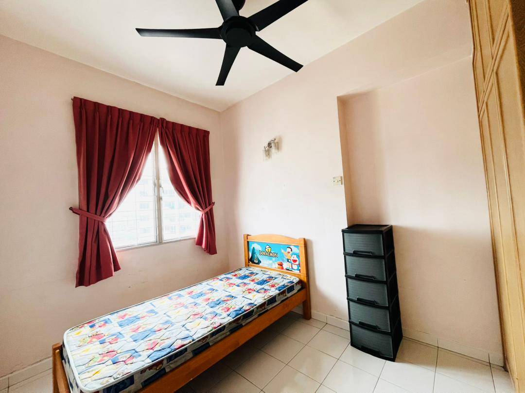 condo in Gelugor, Penang — photo 3