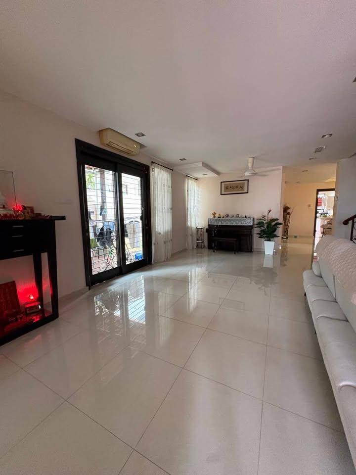 house in Gelugor, Penang — photo 4