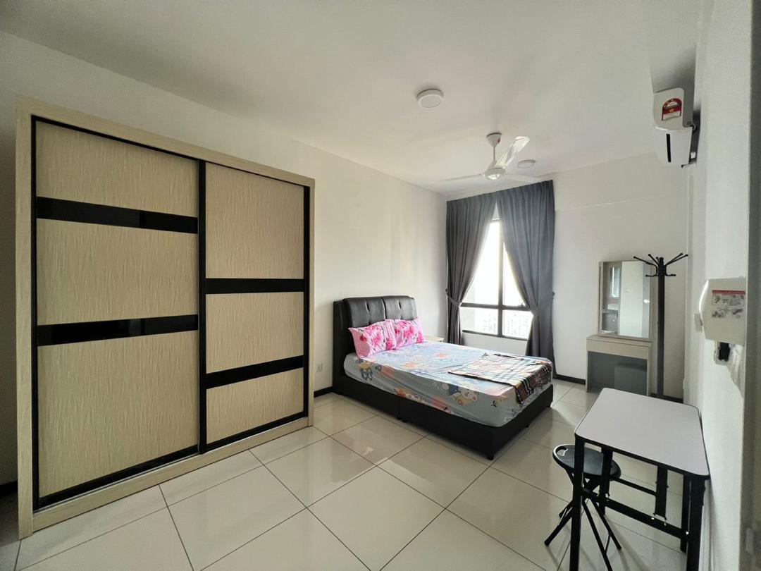 Fully Furnished Condo For Sale @ Luminari Residence Harbour Place
