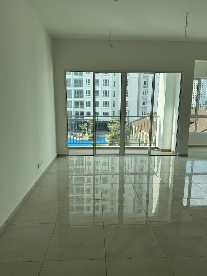Lucerne Residences @ Bayan Lepas, 1100sft,Pool View