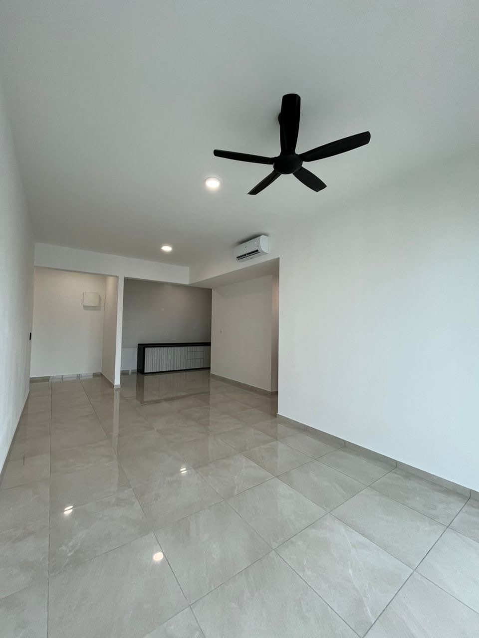 2-bedroom condo in Bayan Lepas, Penang for rent — Lucerne Residence @ Bayan Lepas,Partially Furnished