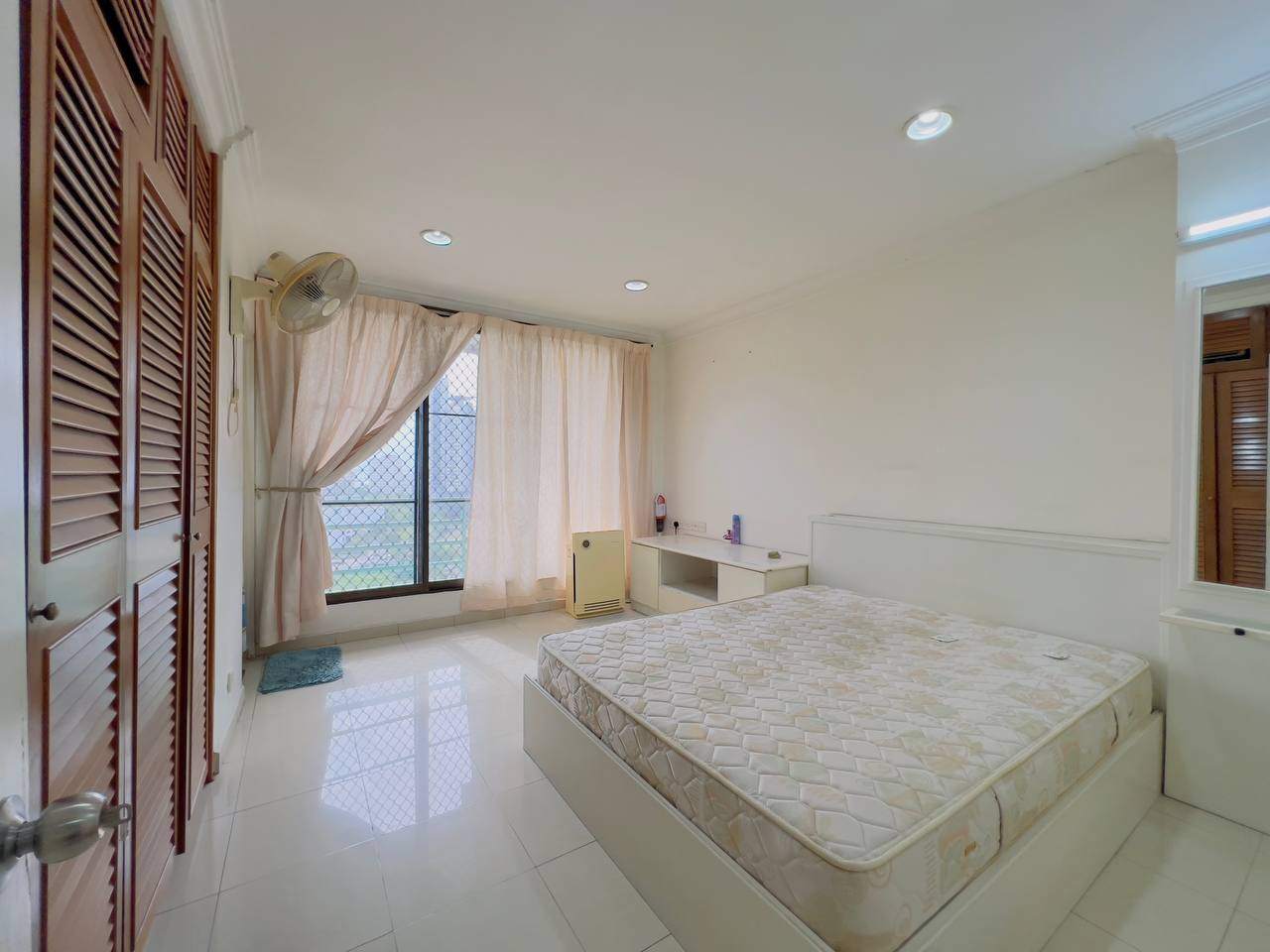3-bedroom condo in Tanjung Tokong, Penang for sale — Desa Bella Tanjung Tokong 1100sf Well Conditions Tanjung Bungah