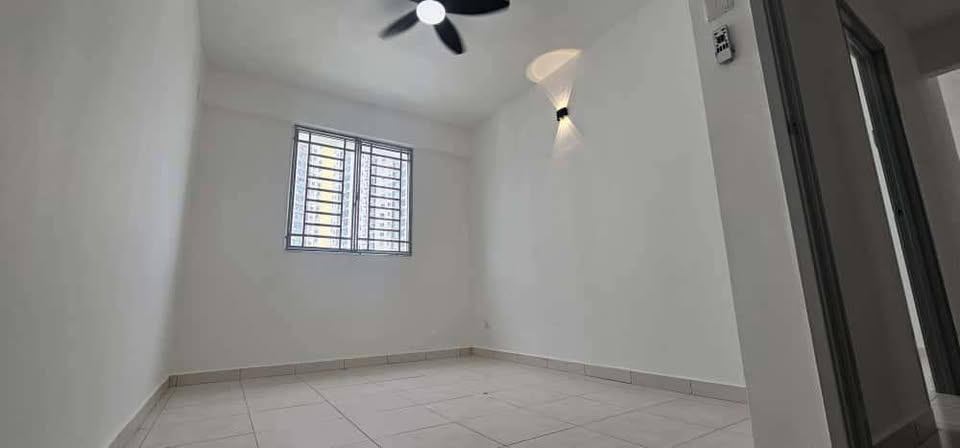 condo in Gelugor, Penang — photo 4