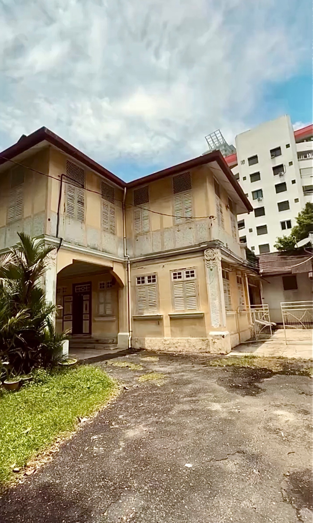 Double-Storey Heritage Bungalow @ Pulau Tikus for Rent
