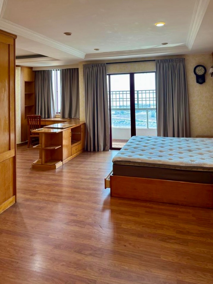 Marina Bay Resort @ Tanjong Tokong for Sale