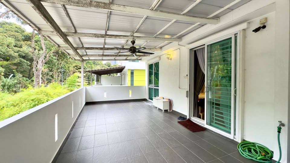 house in Bukit Jambul, Penang — photo 5