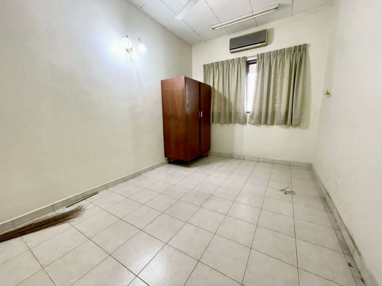 Jalan Goh Guan Ho ,George Town Semi D