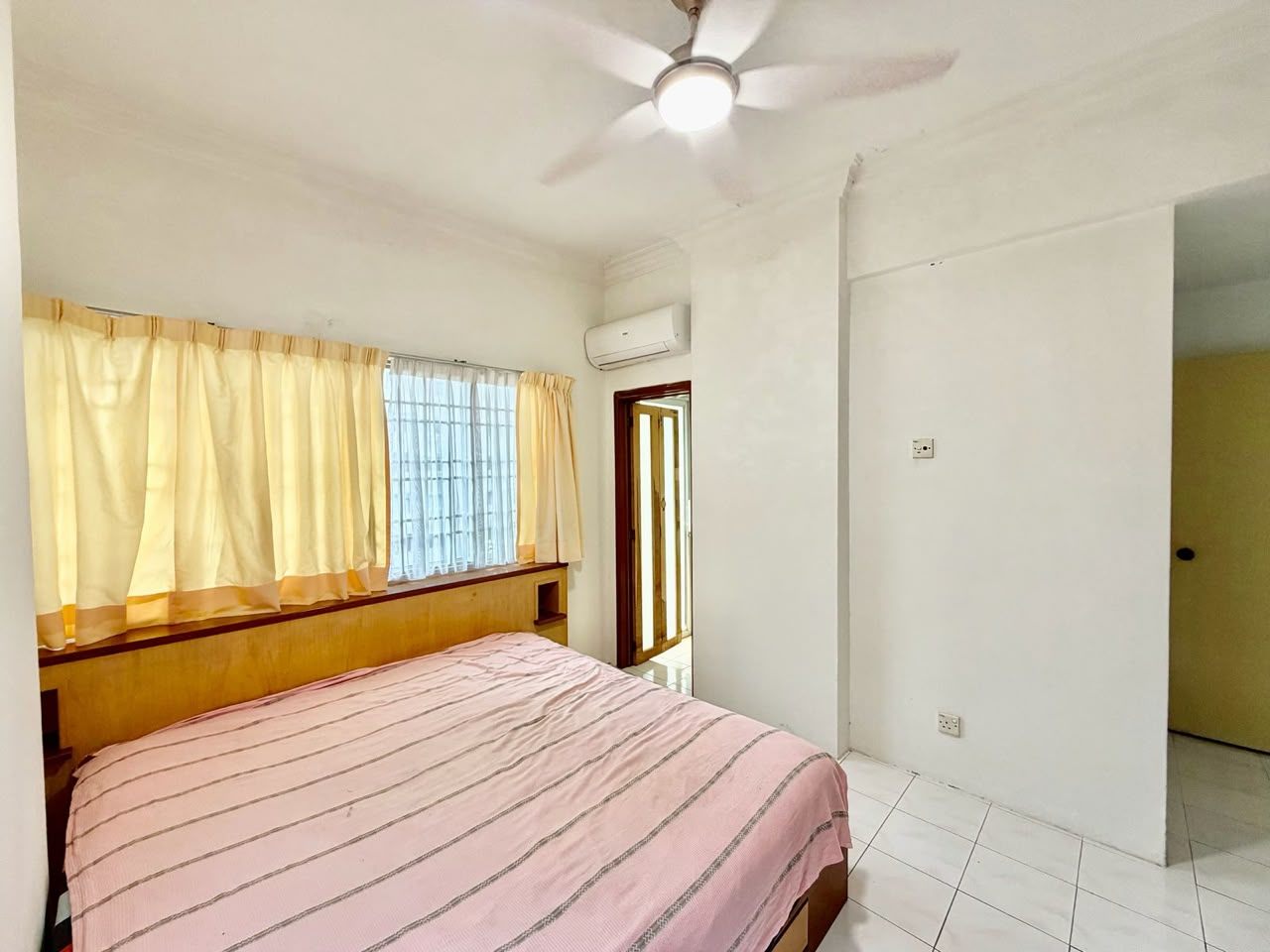 condo in Gelugor, Penang — photo 5