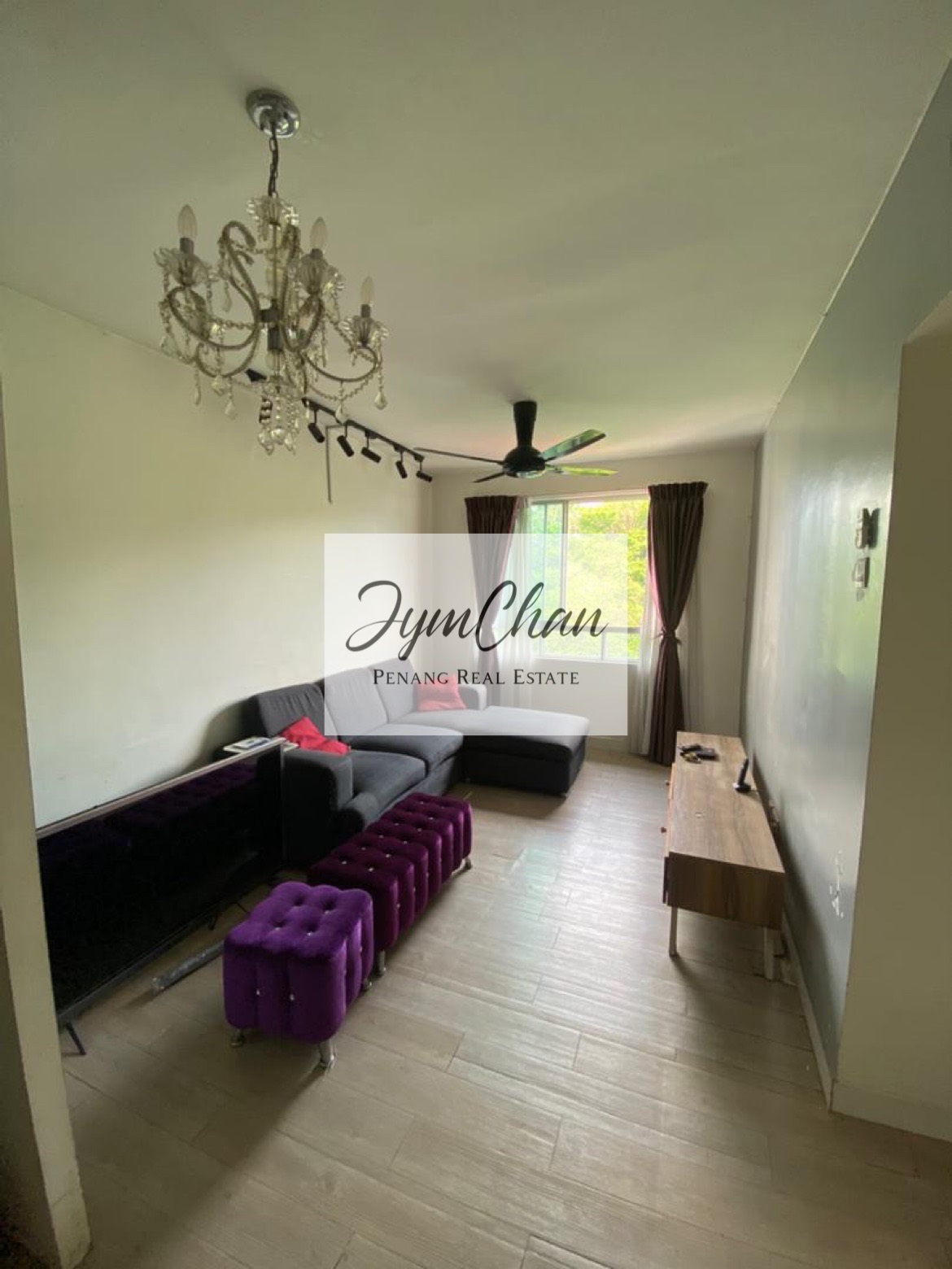 Melody home nicely renovated unit Must view