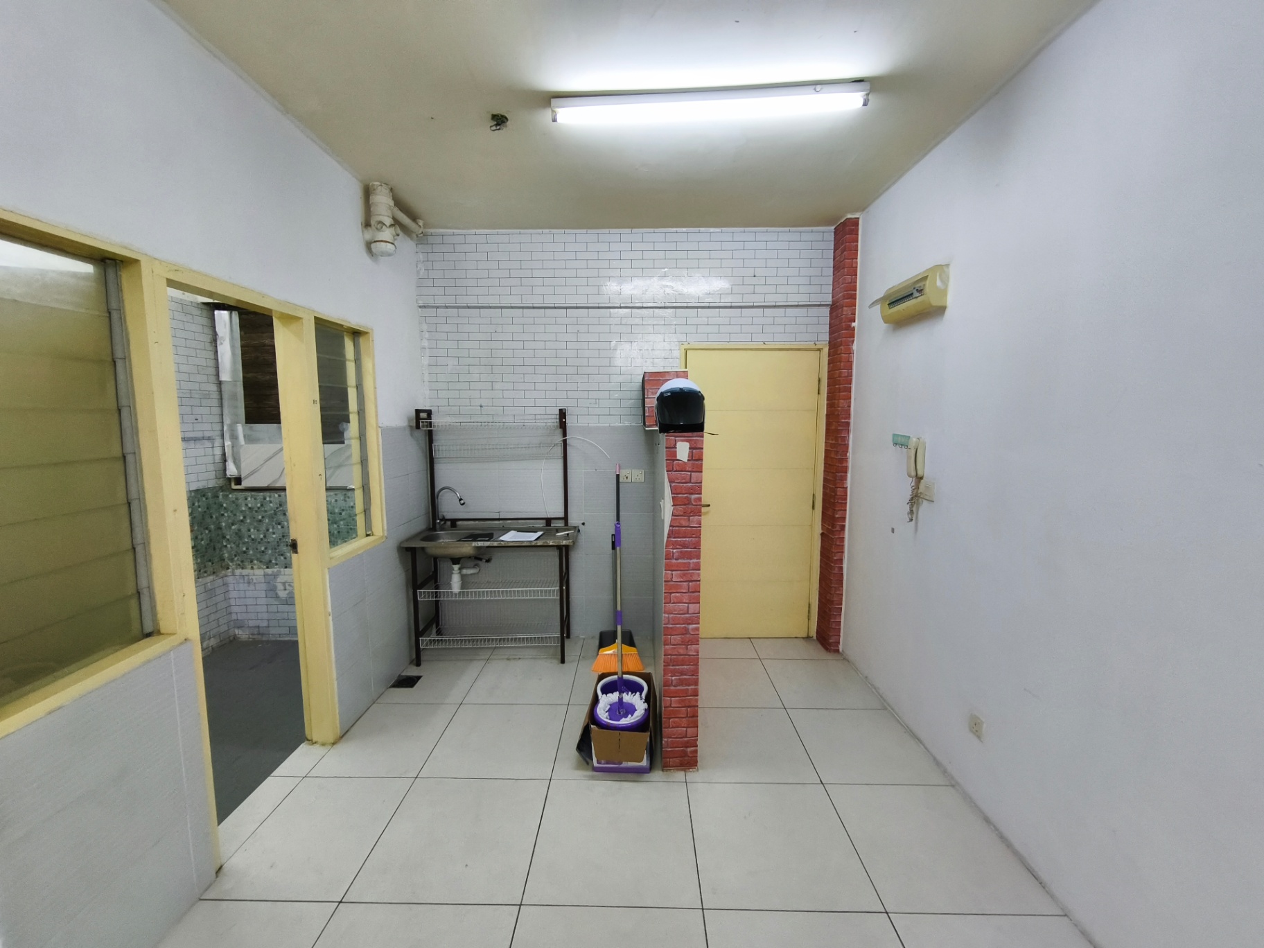condo in Puchong, Selangor — photo 2