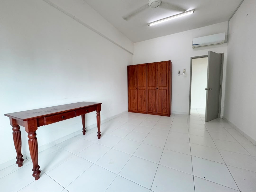 condo in Relau, Penang — photo 6