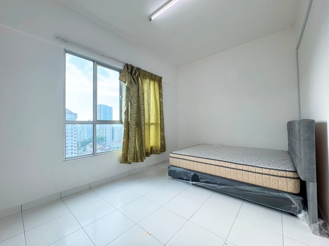 condo in Relau, Penang — photo 7