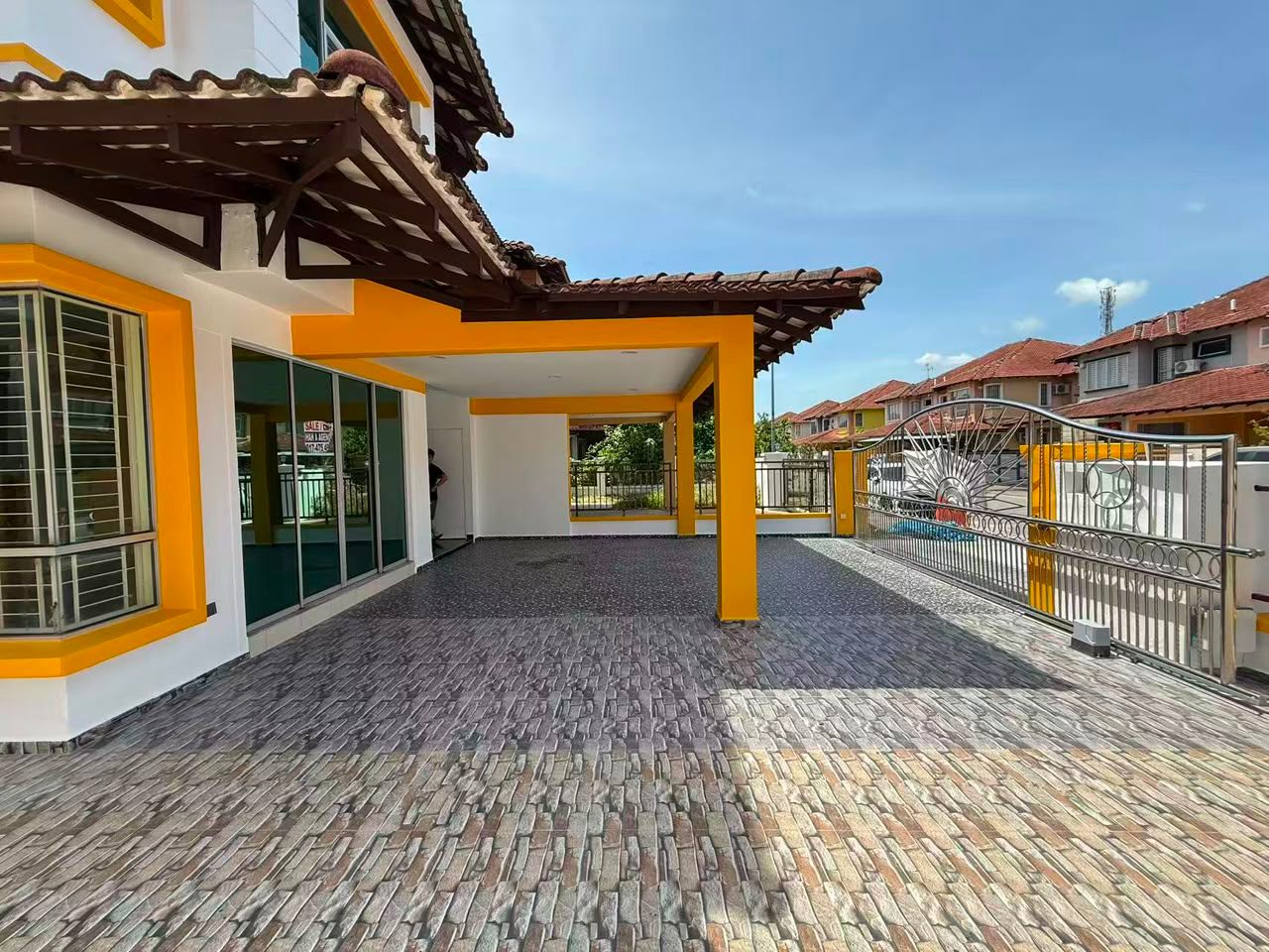 Bm @Taman Bayu Mutiara Double Story Semi-detached for Sales 