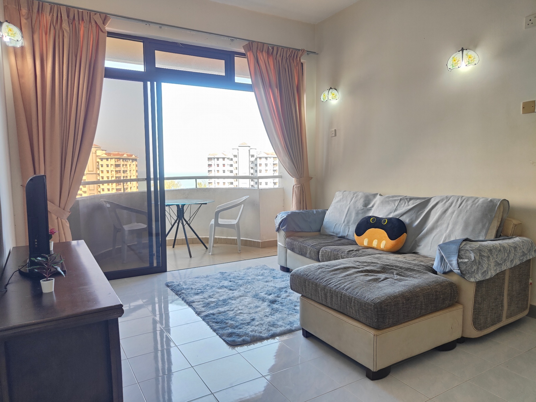 3-bedroom condo in Batu Ferringhi, Penang for rent — Eden Seaview Fully Furnished