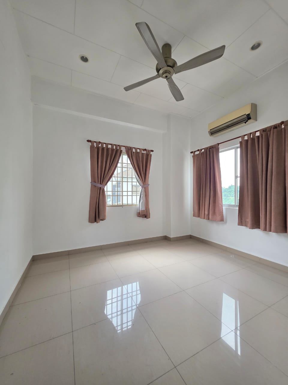 condo in Gelugor, Penang — photo 6