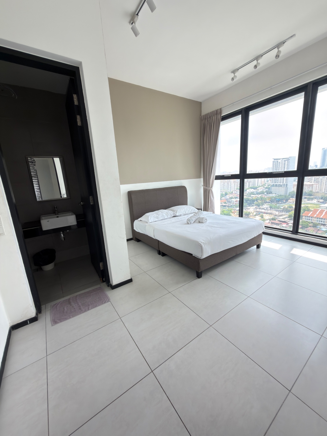 condo in Jelutong, Penang — photo 4