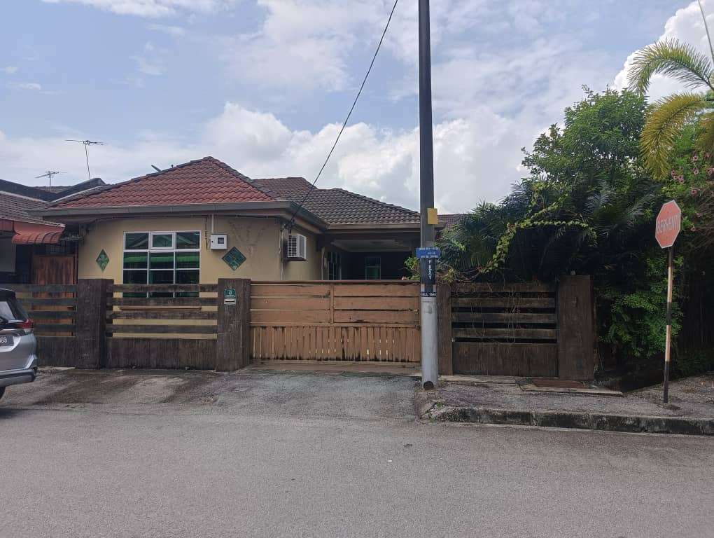 3-bedroom house in Tasek Gelugor, Penang for sale — Terrace Corner for Sale @ Taman Desa Sena, Tasek Gelugor | Freehold