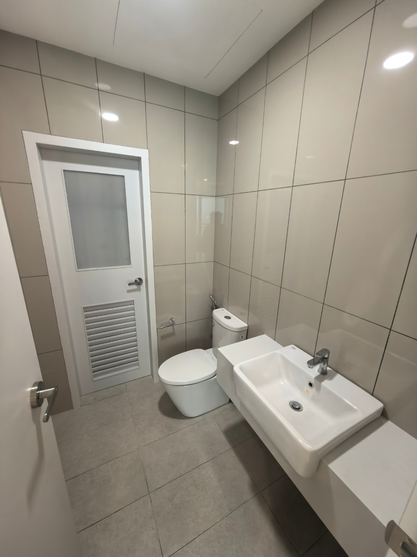 condo in Gelugor, Penang — photo 4