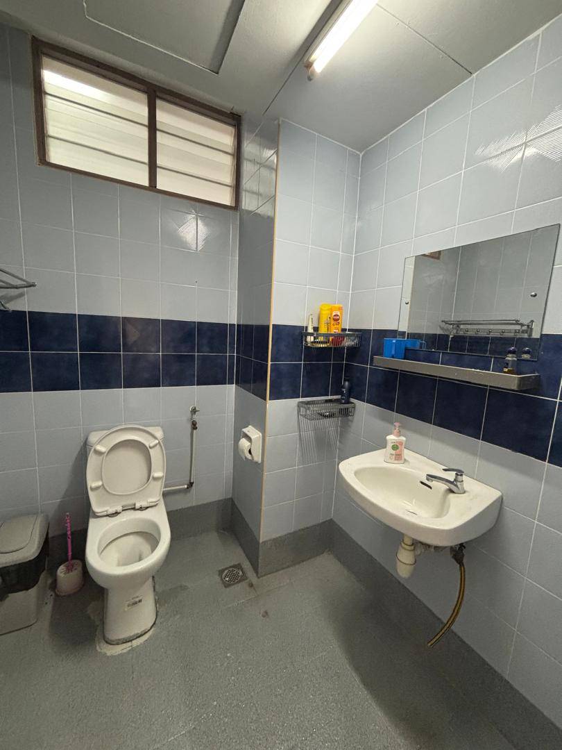condo in Gelugor, Penang — photo 7