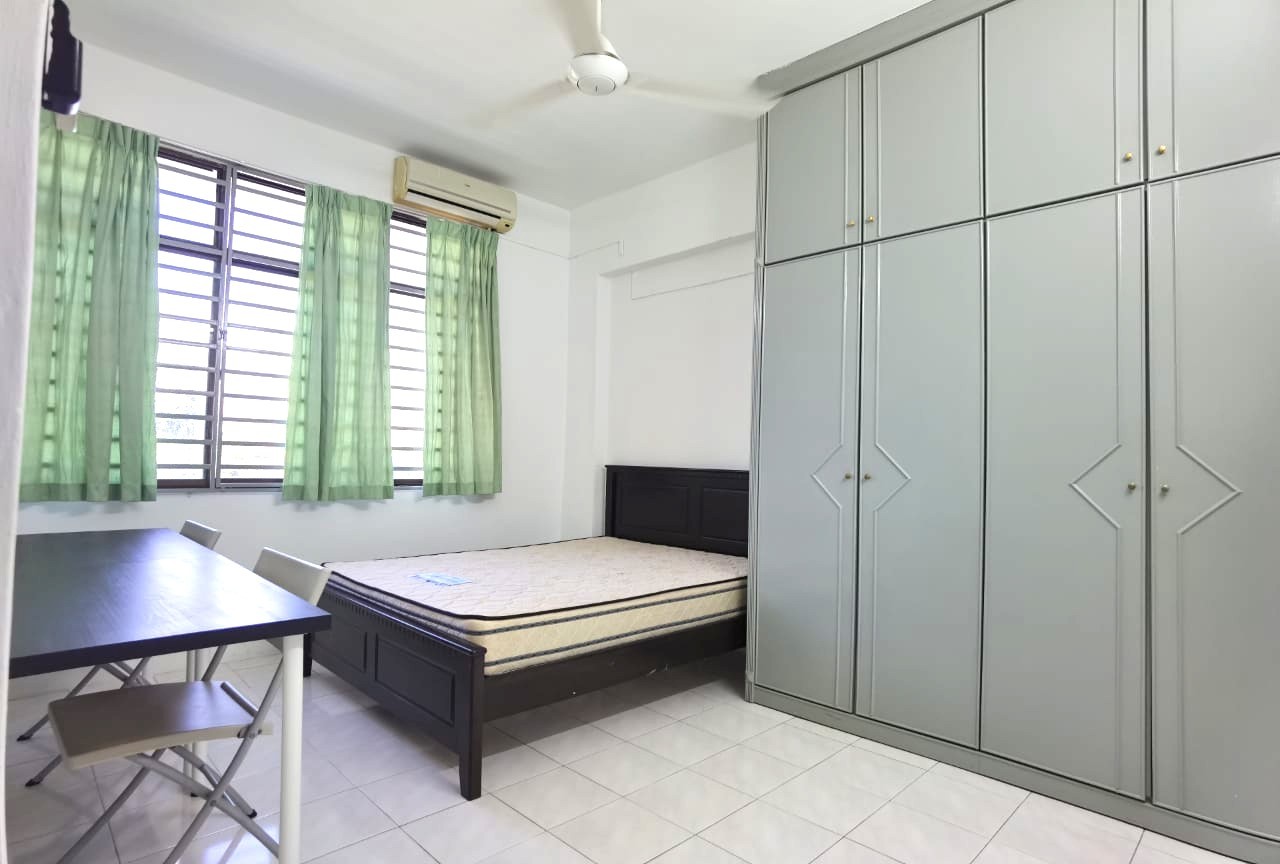 condo in Gelugor, Penang — photo 5