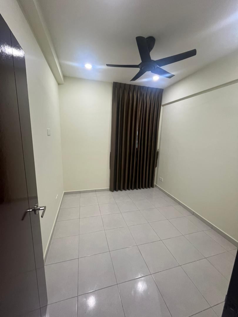 condo in Gelugor, Penang — photo 5