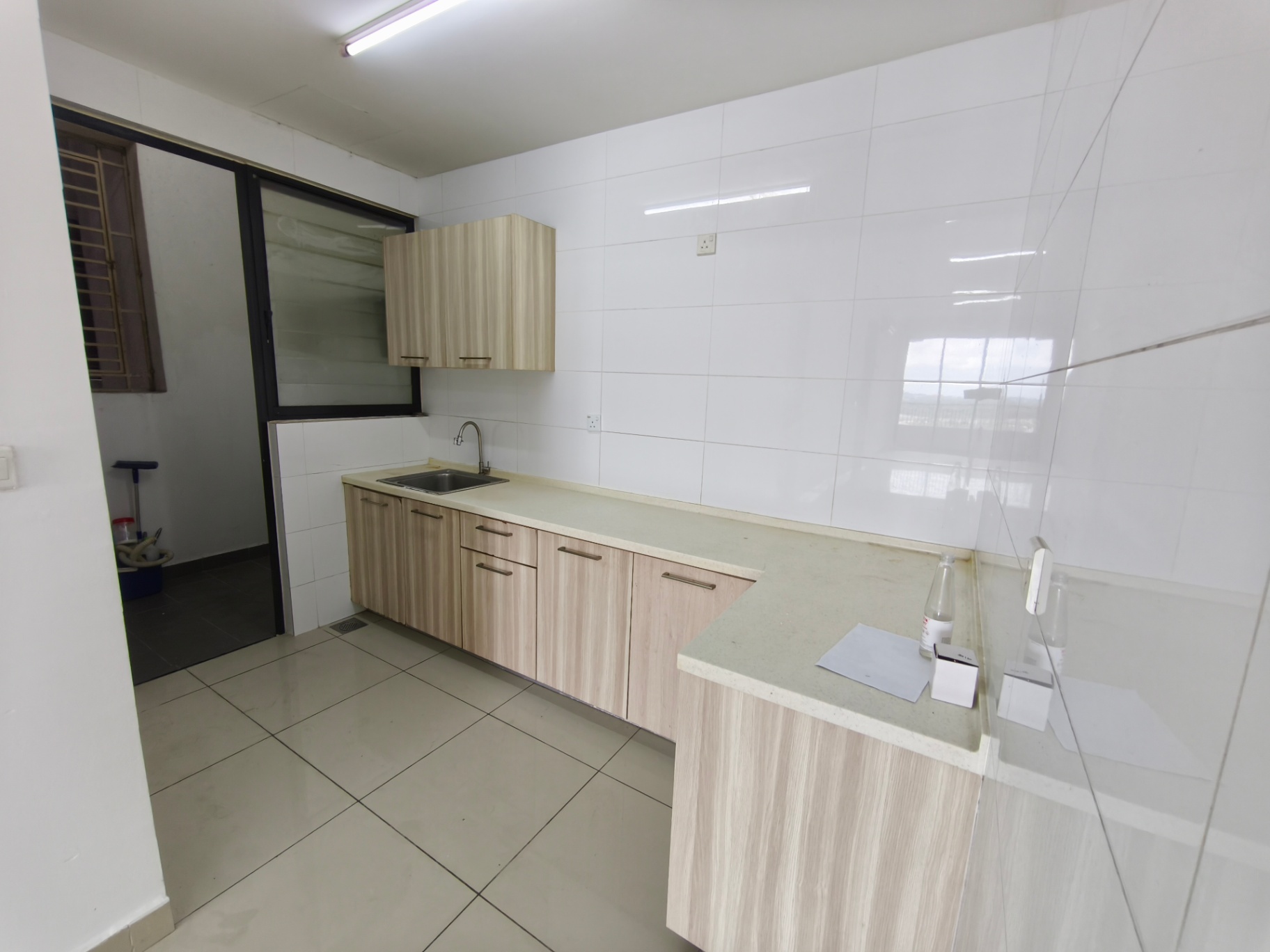 condo in Taman Mas Puchong, Selangor — photo 3