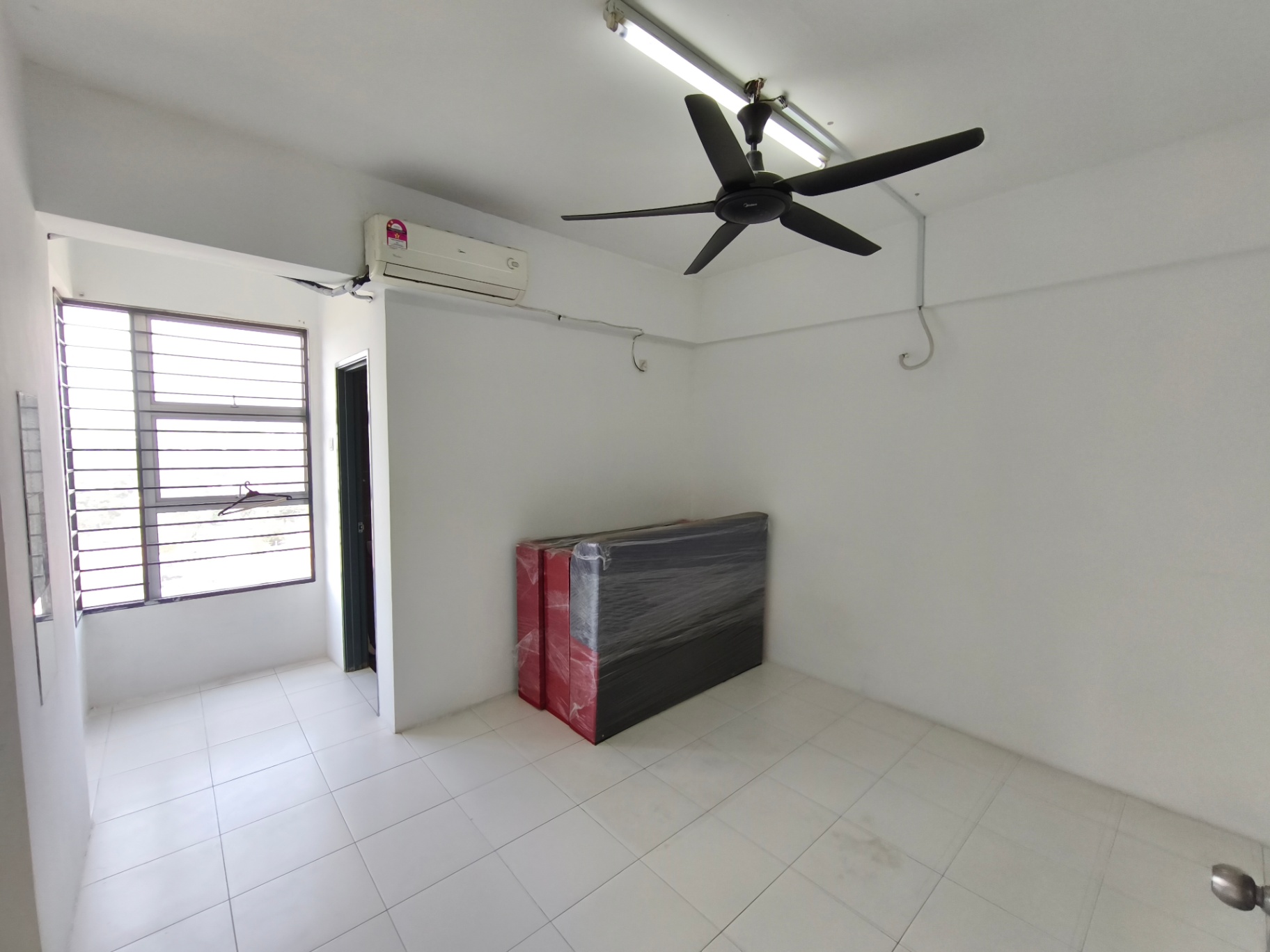 condo in Puchong, Selangor — photo 3