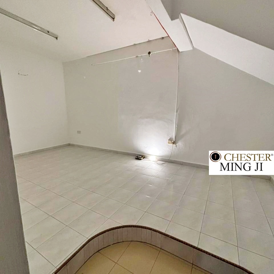 house in Gelugor, Penang — photo 7