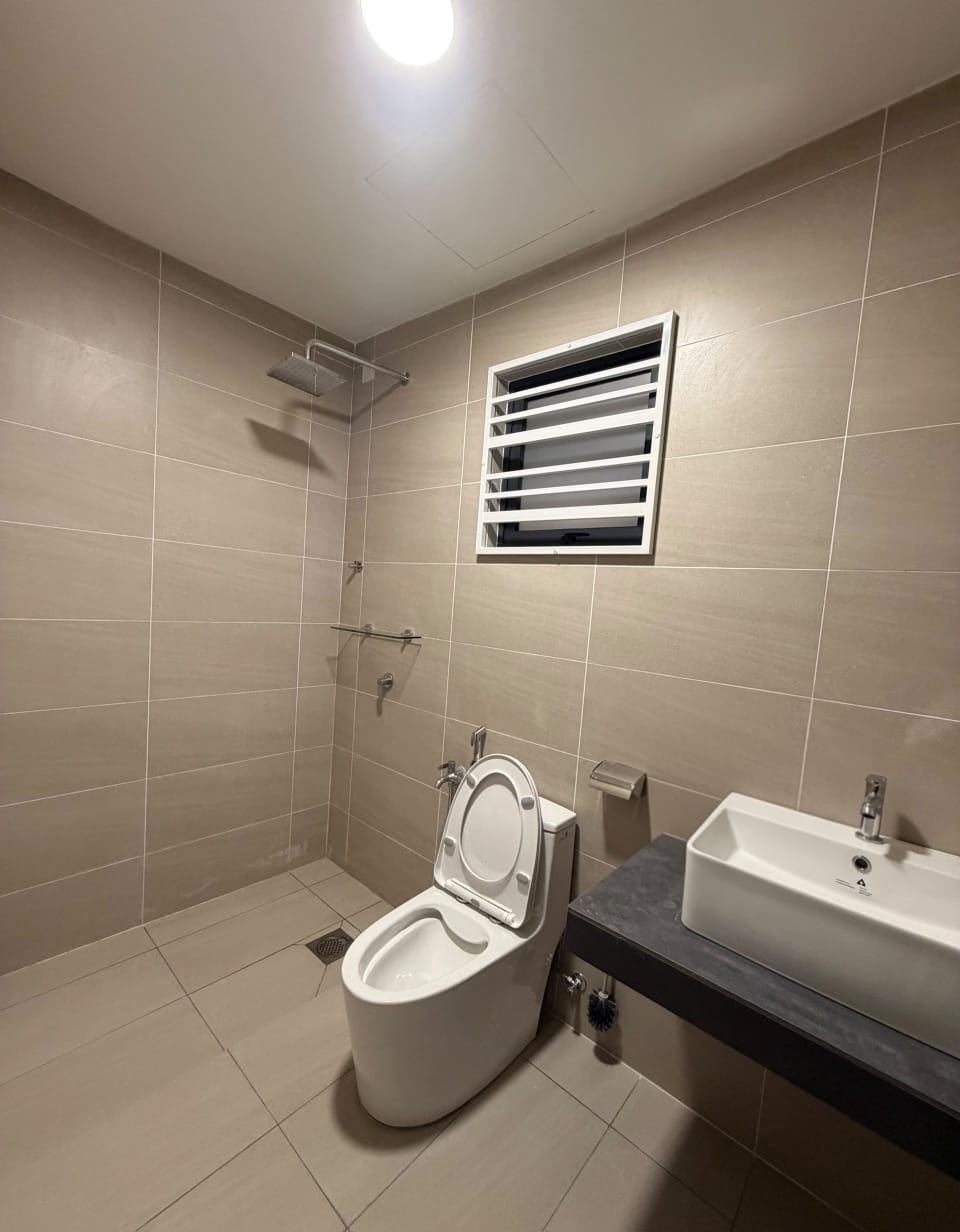 condo in Puchong, Selangor — photo 5