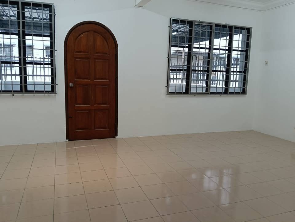 house in Bukit Jambul, Penang — photo 2