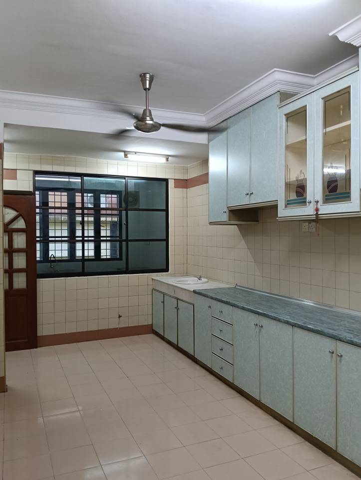 house in Bukit Jambul, Penang — photo 3