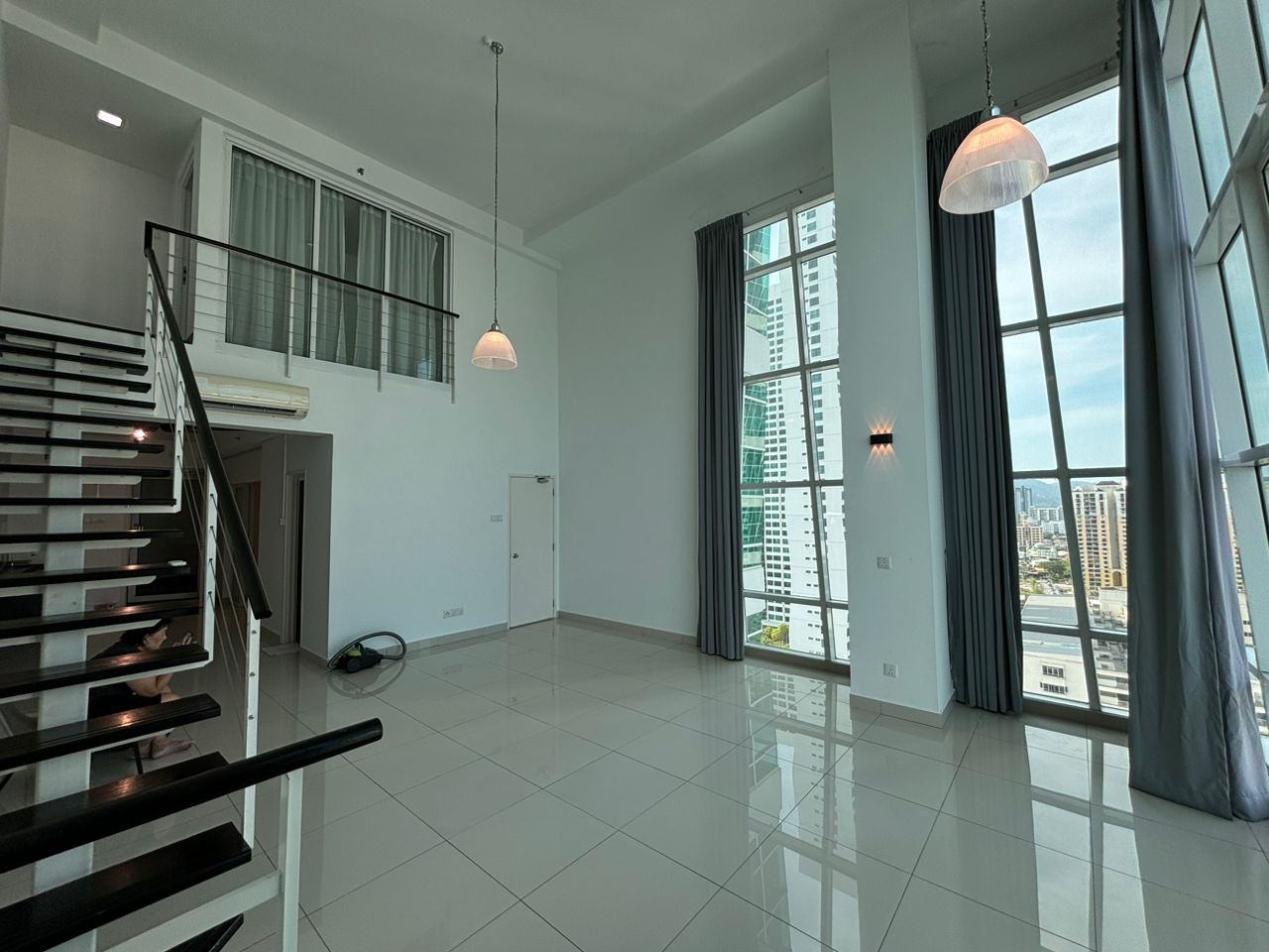 Maritime Suites High Floor Duplex Partially Furnished For Rent !! 